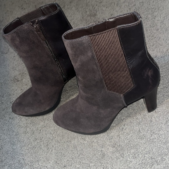 Donald Pliner Esra Brown Suede Boots Size 7 - Picture 2 of 6